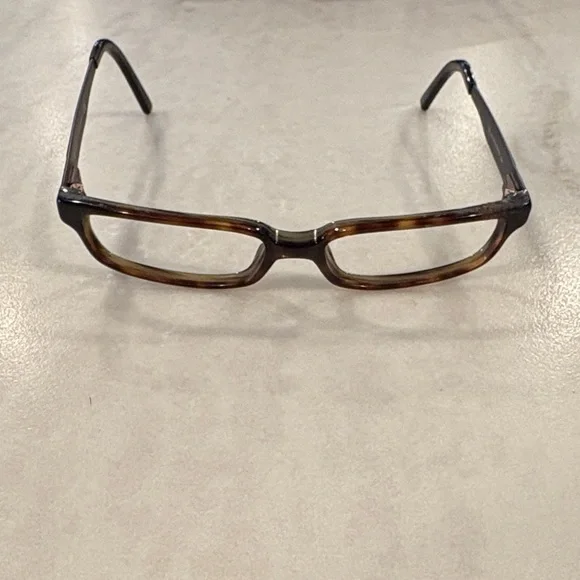 Gucci Tortoiseshell Rectangular Eyewear - Picture 7 of 7